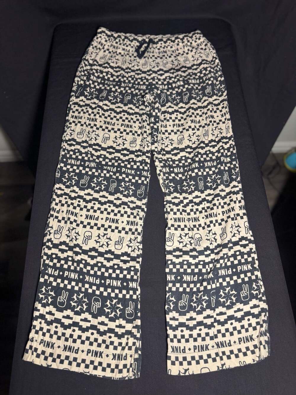 Victoria's Secret PINK Sleepwear Set Pajamas Womens S Black White Graphic Print